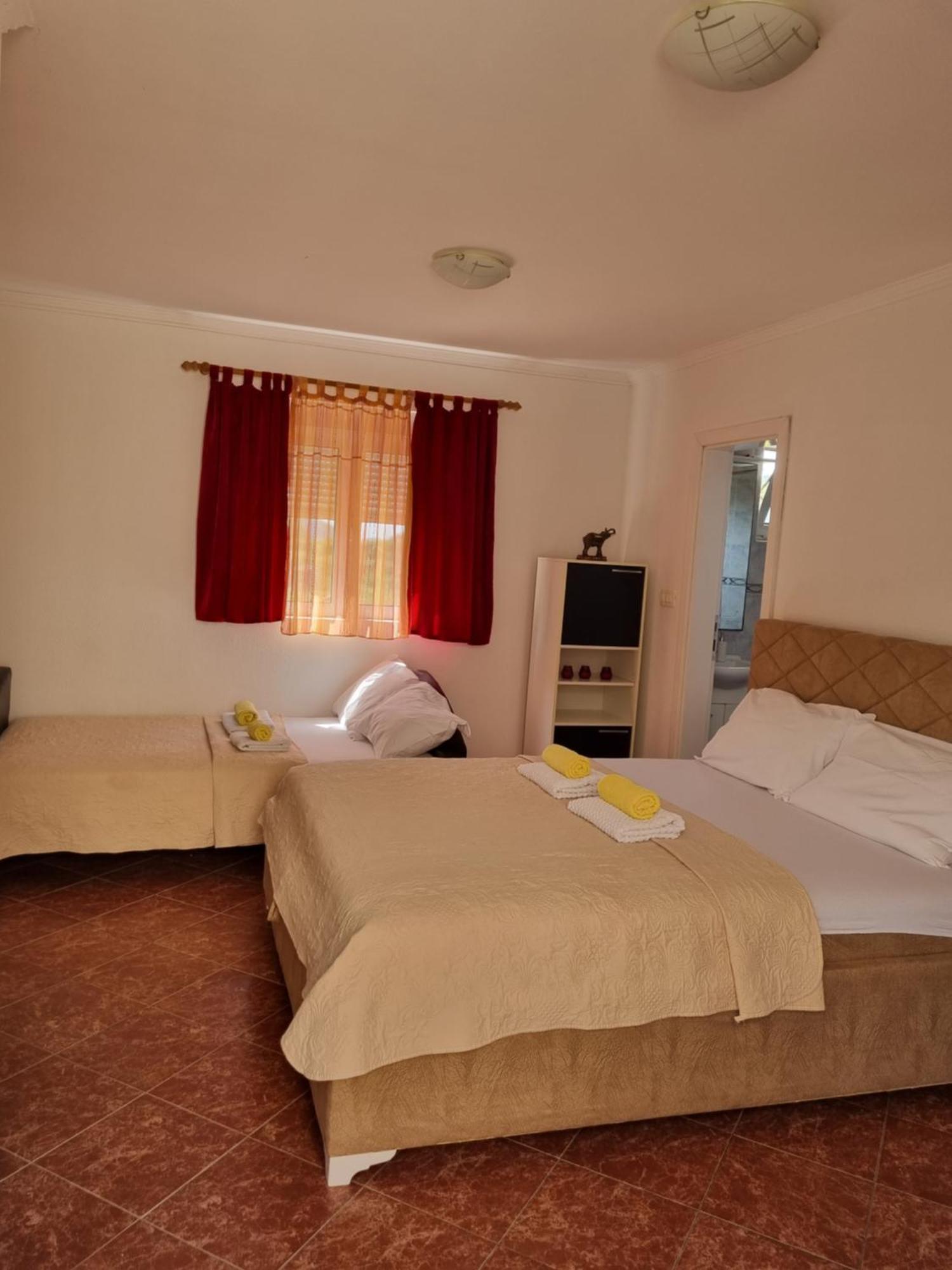 Konukevi Mihailovic Budva